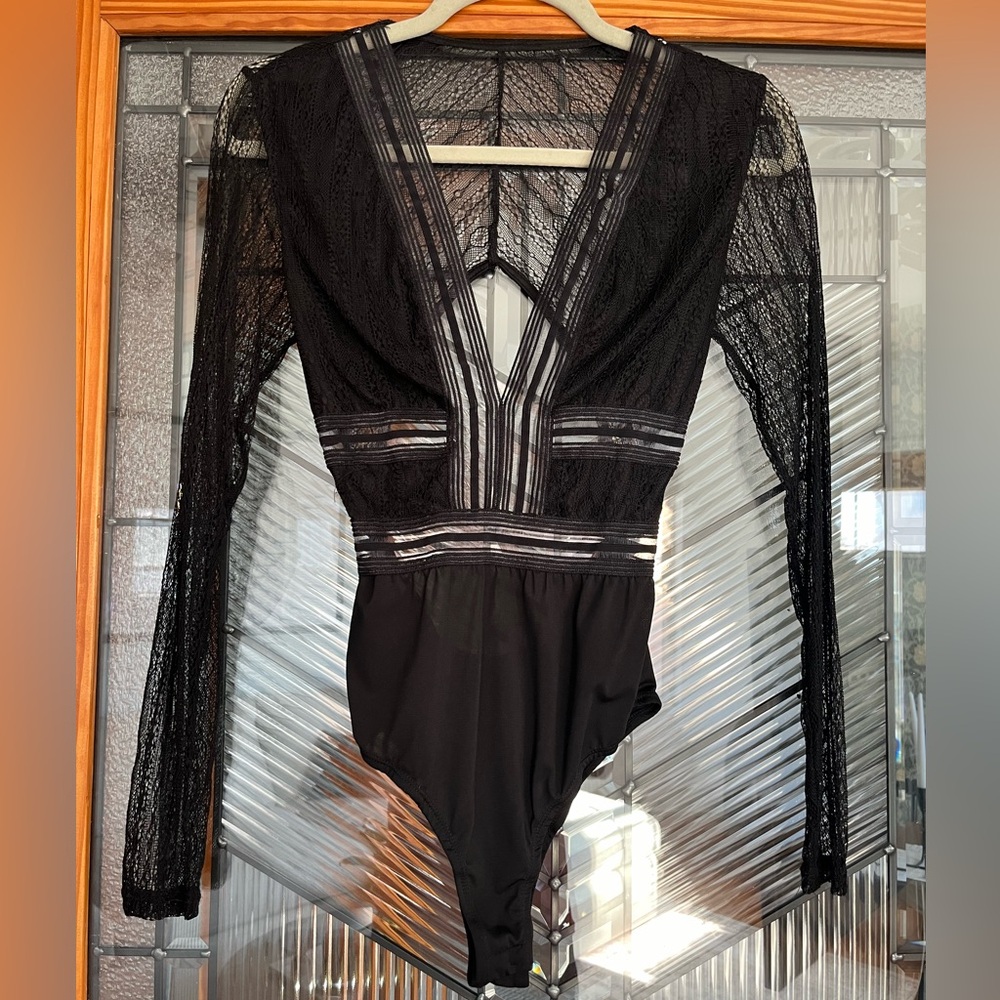Lulus black bodysuit